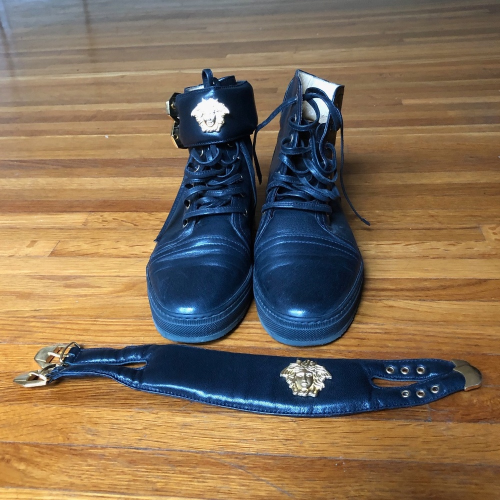 Vtg VERSACE Sneaker Black Gold 6.5 leather tribute